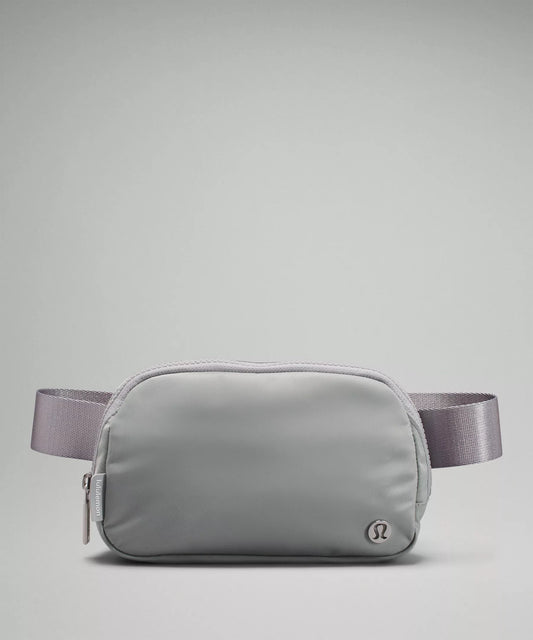 Lululemon everywhere belt bag